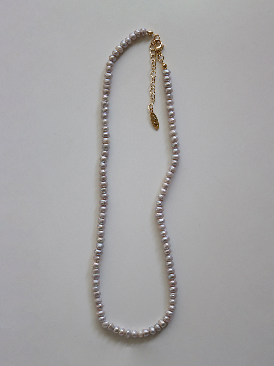 Grey toned natural pearl necklace
