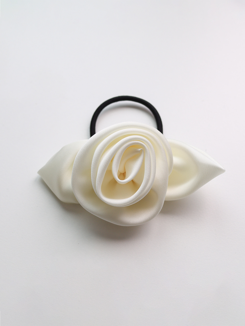 ROSE CHOU with leaves hair tie_Ivory